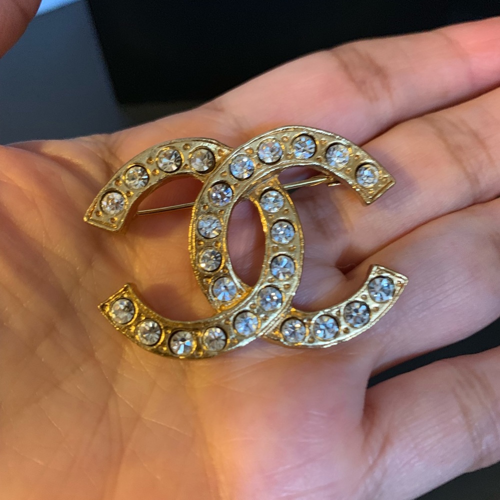 Chanel CC Logo pin brooch